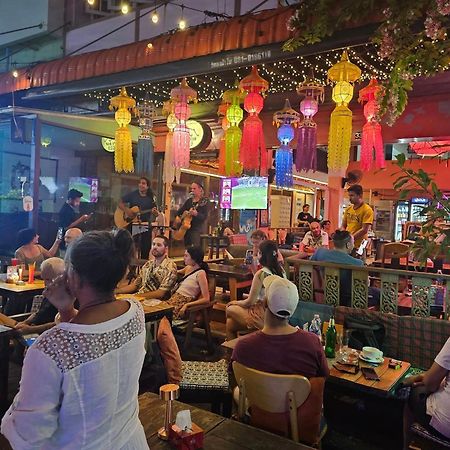 Merry V Guesthouse بانكوك المظهر الخارجي الصورة