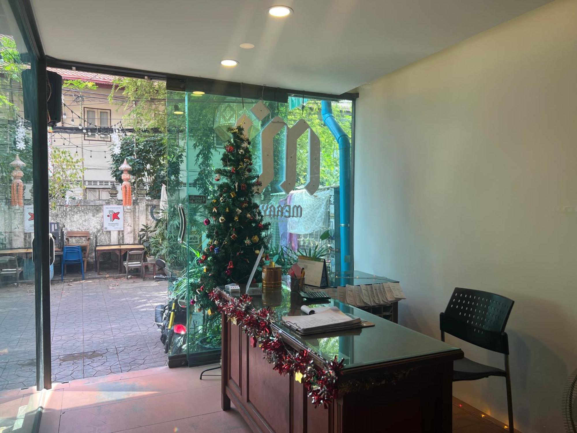 Merry V Guesthouse بانكوك المظهر الخارجي الصورة