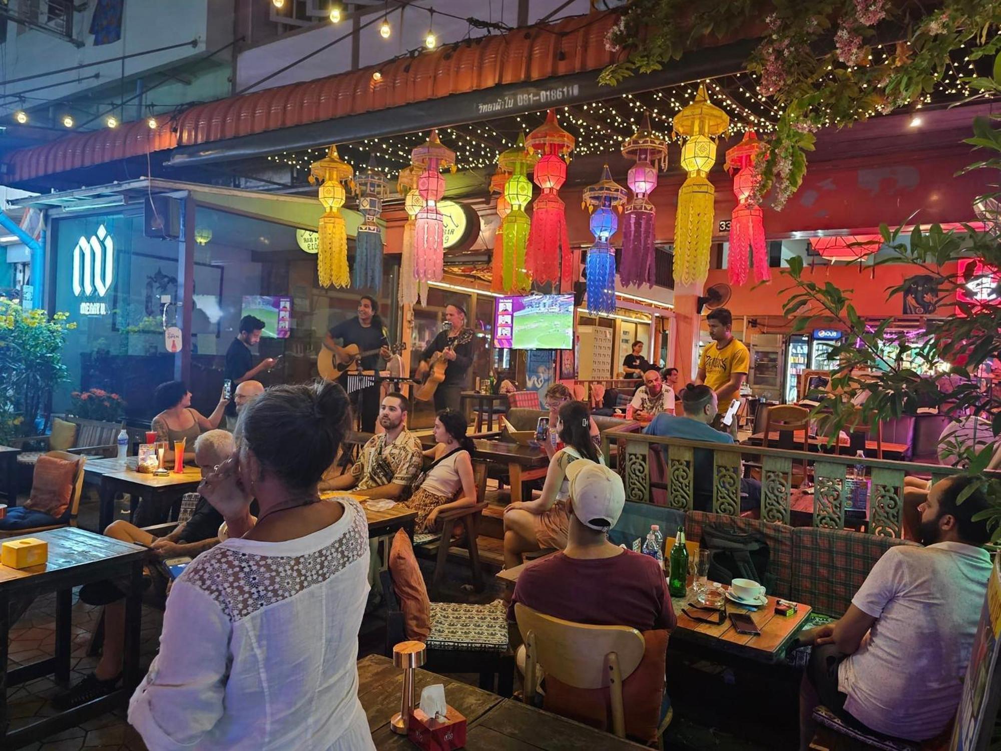 Merry V Guesthouse بانكوك المظهر الخارجي الصورة